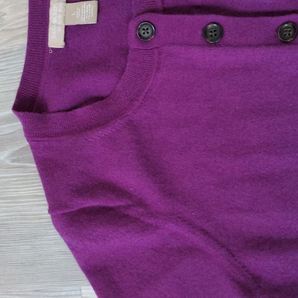 Sold - Picture 3 of 10